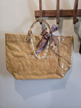 🔥 Tan Clear-Coated Tote with Chain And Floral Scarf